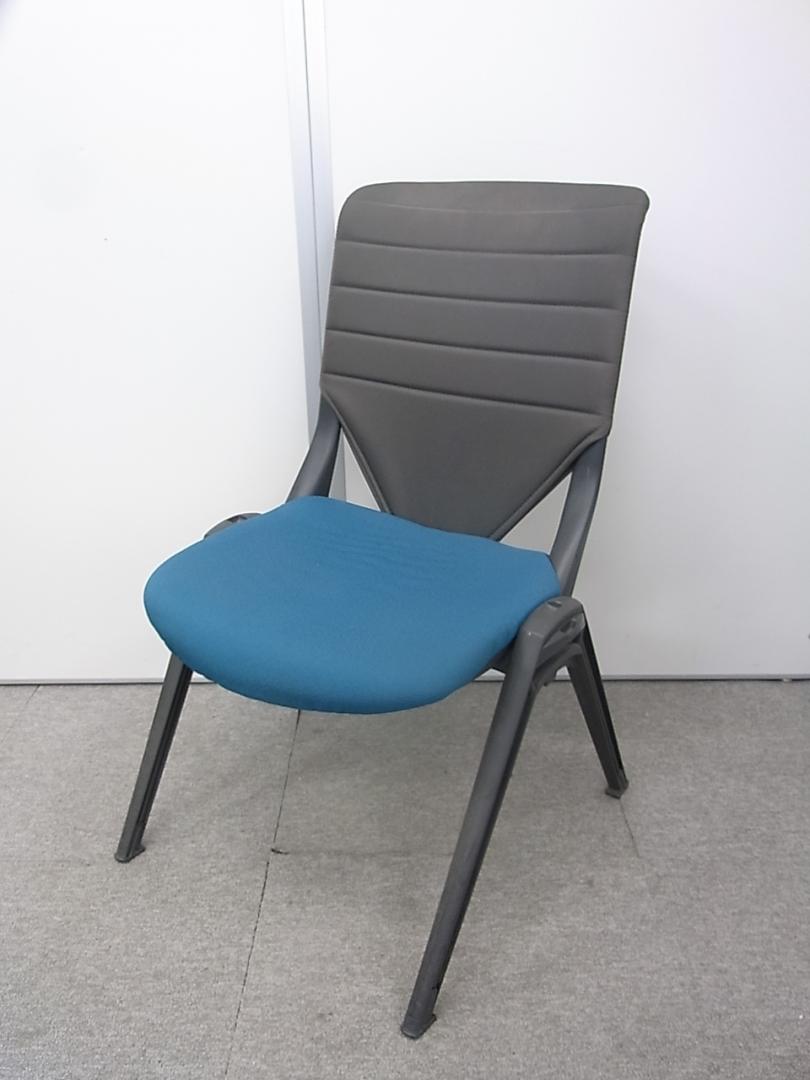 【中古】グリーン×ブラック ミーティング用スタッキングチェア 背もたれが大きくゆったりタイプ
                        
                                    中古
            