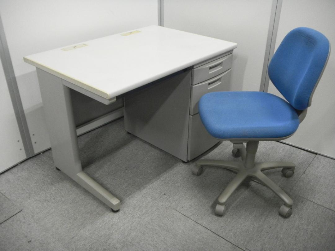 【間違いない鉄板！定番セット！】【中古片袖机+中古肘無しOAチェア】【イトーキ製（片袖デスク）とオカムラ製（肘無しチェア）】【セットでお得！！】
                        
                                    中古
            