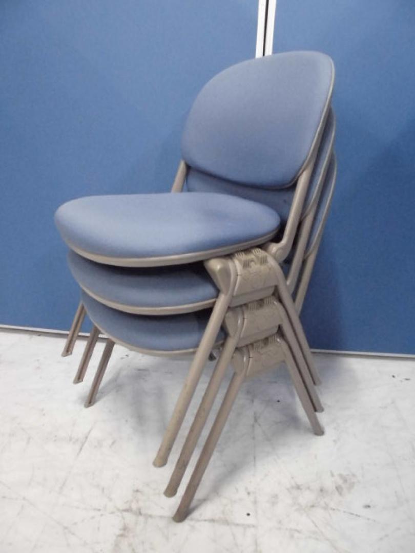 【祝！立川・八王子店オープン】スタッキングチェア3脚セット｜ブルー｜クッション性有【セット商品】
                        
                                    中古
            