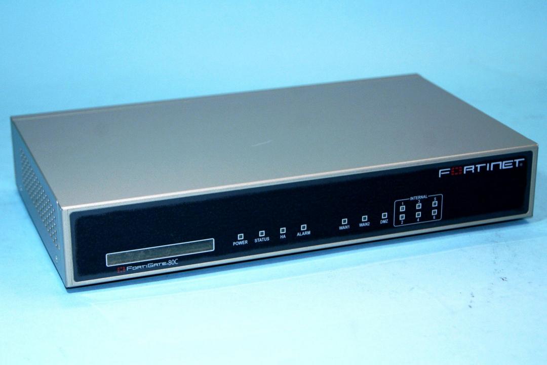 豊富なセキュリティ機能！
2009年製 v4.0,build0178,090820 (MR1)

                        UTMアプライアンス
                                    中古
            