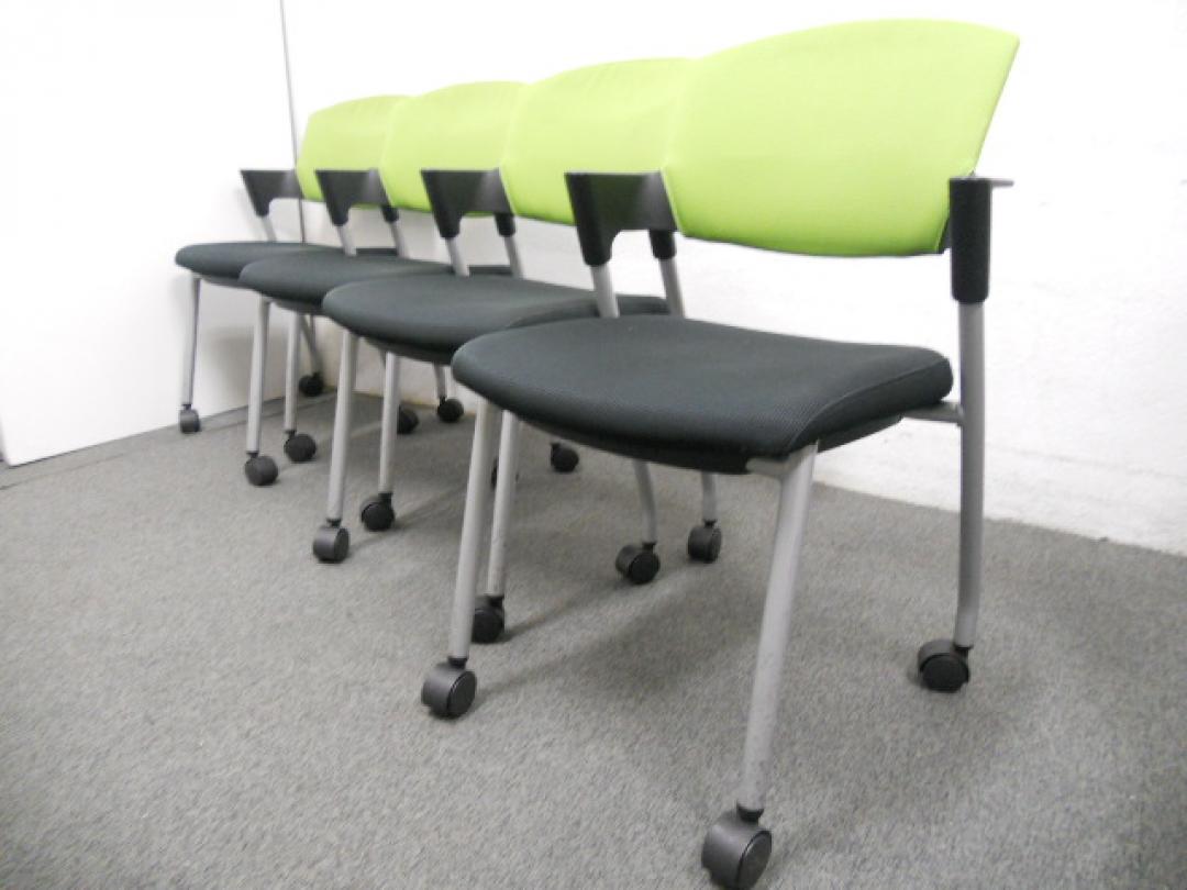 ■スタッキングチェア4脚セット　■キャスター付　■ライムグリーン　■コクヨ　■プロッティシリーズ【セット商品】
                        Protty【プロッティ】
                                    中古
            