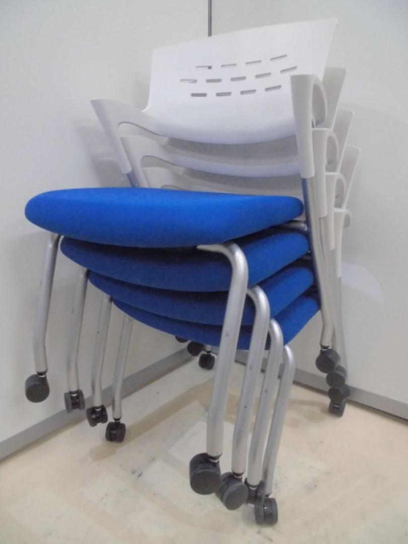 お得なセット!　1脚あたり20%OFFです!
                        OM-290
                                    中古
            