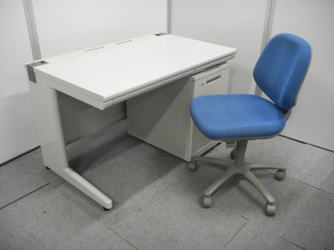 【チェア・デスク・ワゴン】3つのセットで増員に対応！シンプルセット！
                        
                                    中古
            