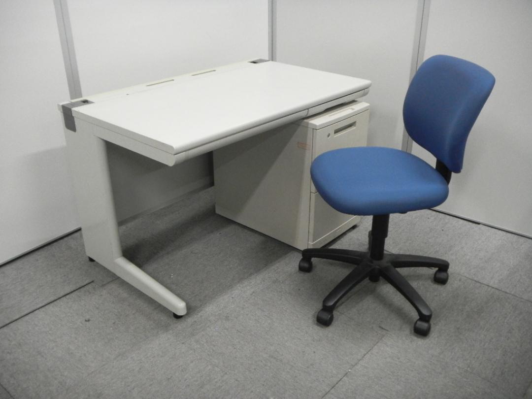 【デスク・チェア・ワゴン】このセットで増員に一発で対応できます！【セット商品】
                        
                                    中古
            