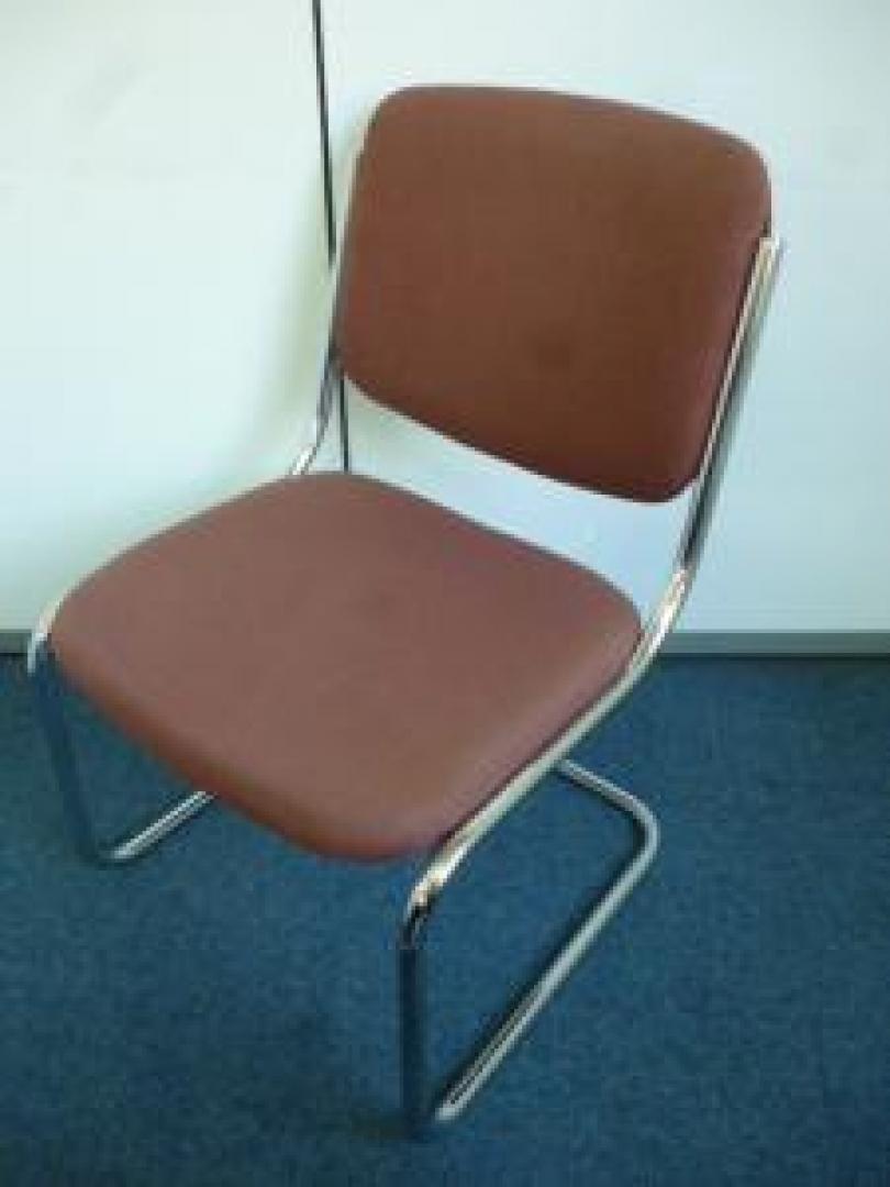 【コクヨ製】【ミーティングチェア】【レッド】
                        
                                    中古
            