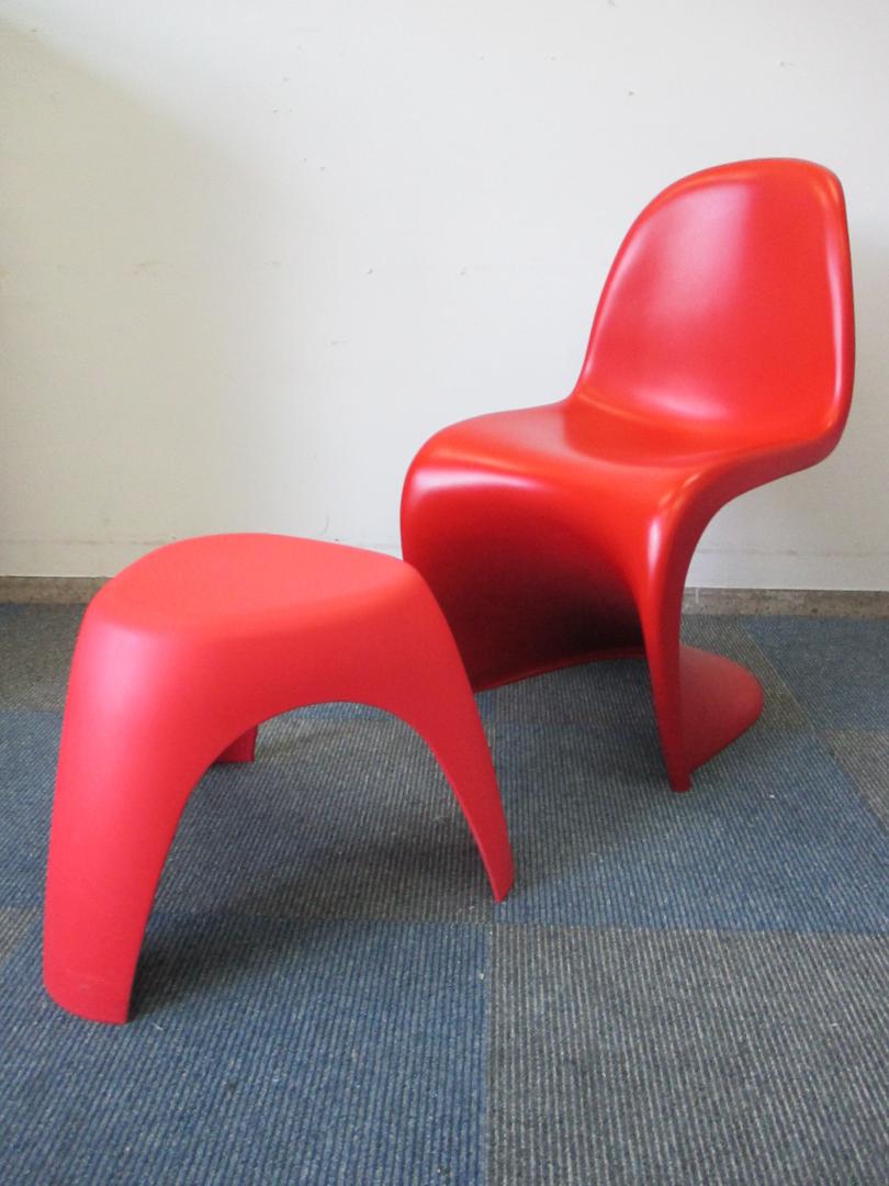 【デザイン性抜群!!】【スツール付き】unknown製　デザインチェア【中古】【ご家庭用でも】
                        
                                    中古
            