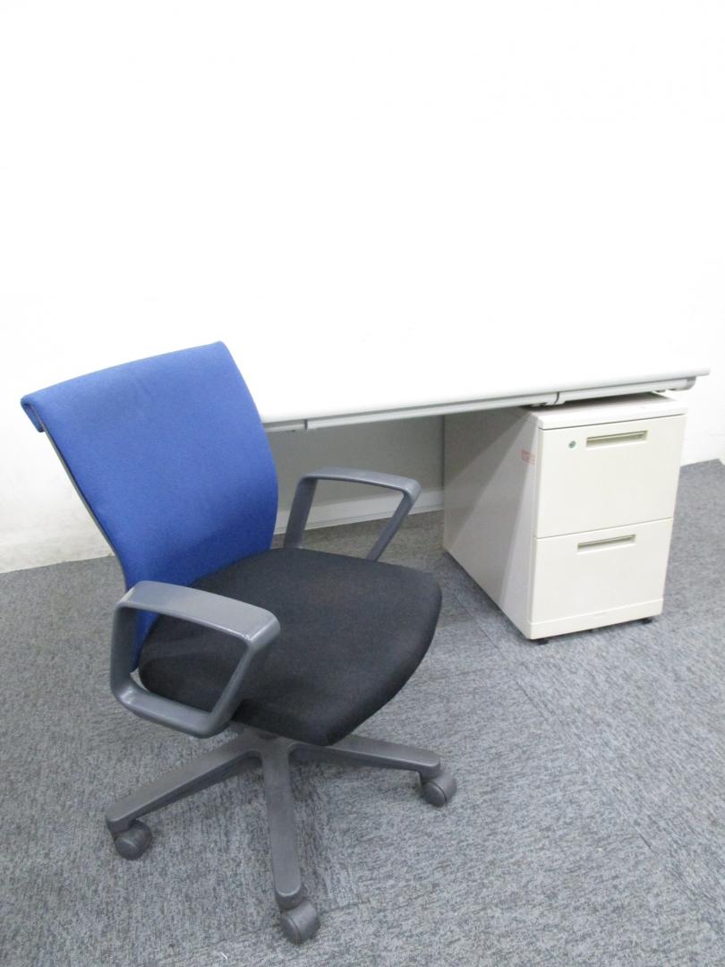 【平デスク+ワゴン+チェア　お得な3点セット】幅1400の広幅サイズ　【セット商品】
                        
                                    中古
            
