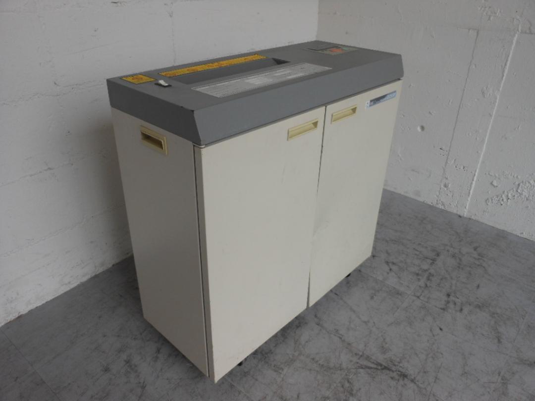 人気機種のシュレッダーです！凹み有のため、大幅値下げ中！！
                        ID231
                                    中古
            