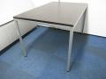 【会議テーブル】デザイン性の有る濃い木目調ミーティングテーブル（脚も細めですっきりしてます）コンパクトタイプ【オーストリア製】