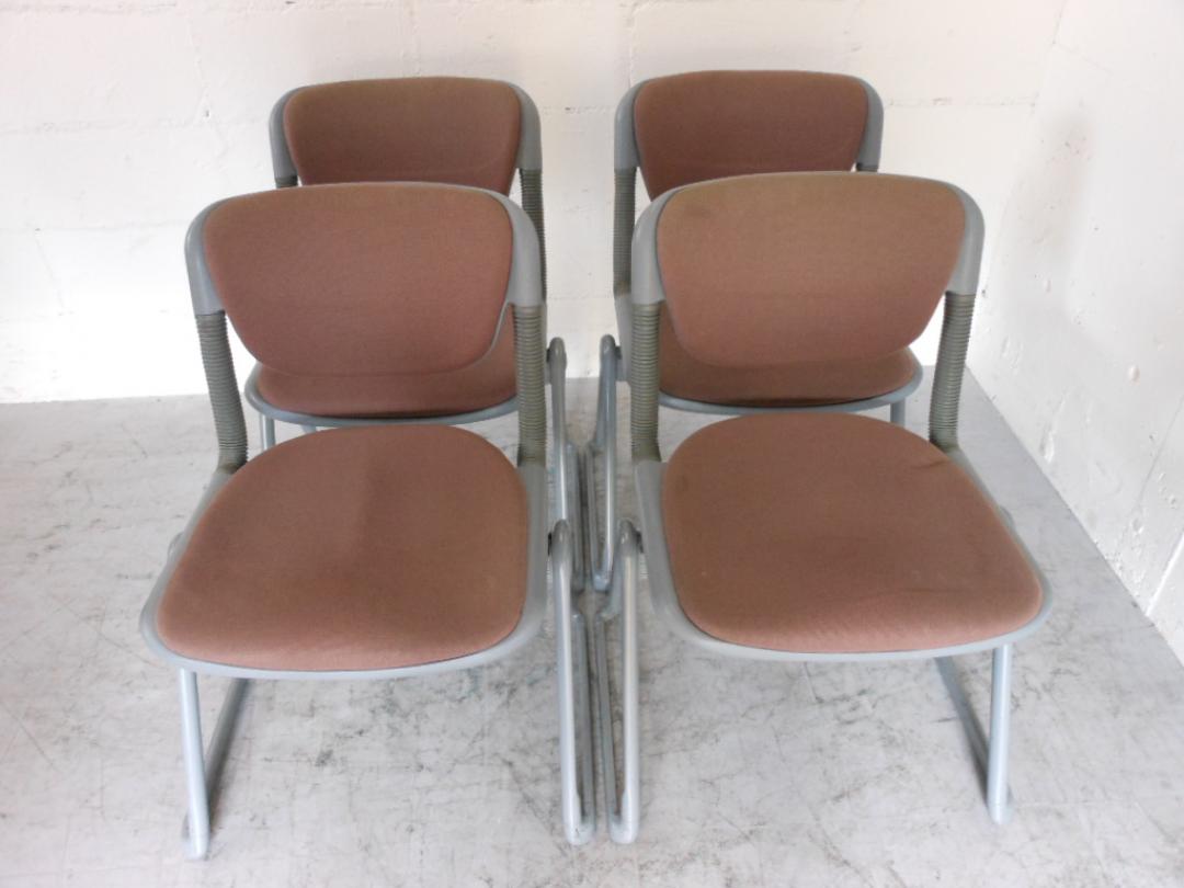 【４点セットお買い得品】【ミーティングチェアだからこそ座り心地を】
                        バーテブラ
                                    中古
            