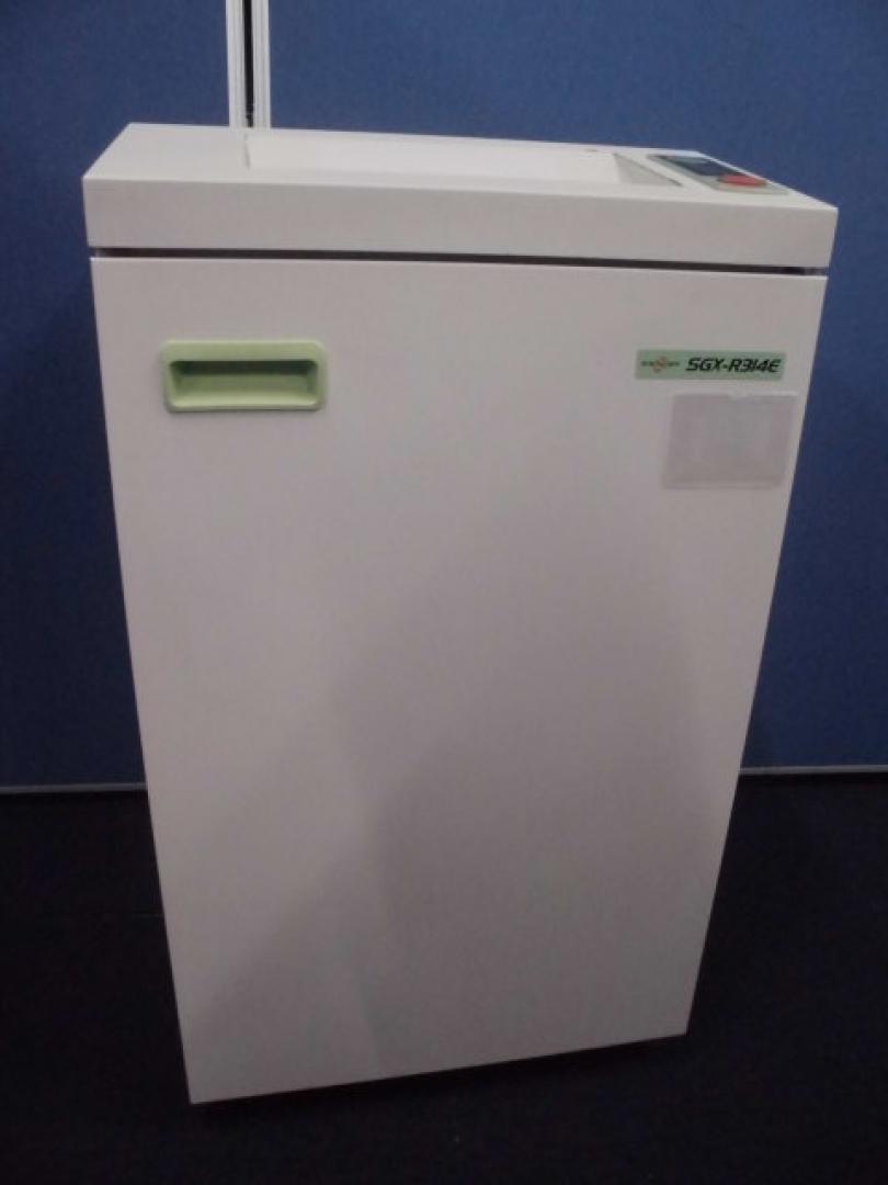 【動作良好◎コレお買い得！】同時裁断20枚｜SGX-R314E｜オフィスシュレッダー【A3対応】	
                        SGX-R314E
                                    中古
            
