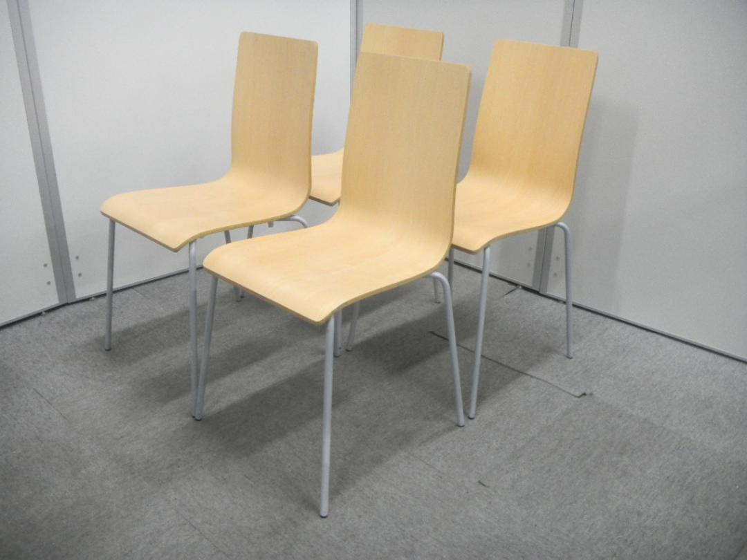 【セット商品！】【会議用チェア】オシャレでお得なセットです。ナチュラル色のスタッキングチェア【8脚入荷】
                        
                                    中古
            