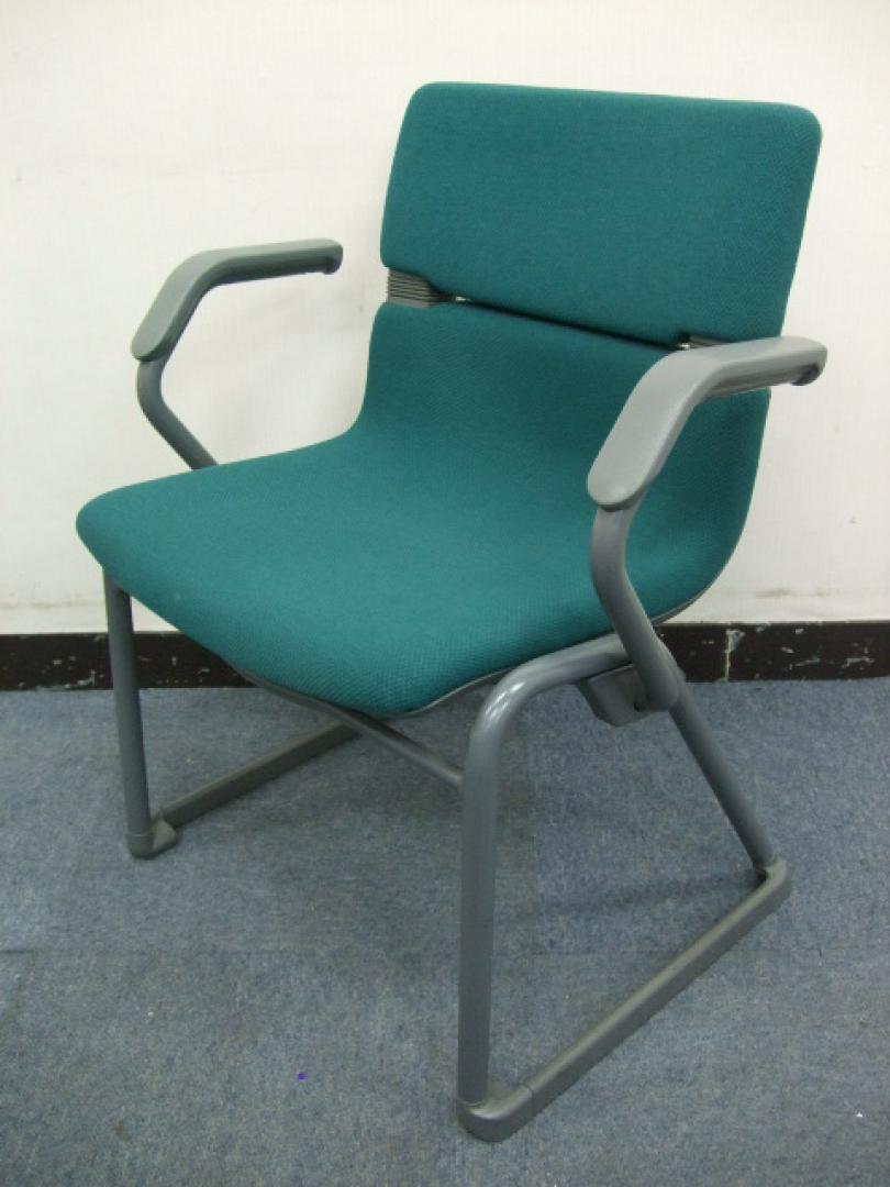 良質のミーティングチェアが入荷いたしました。
                        dorsalⅡ
                                    中古
            