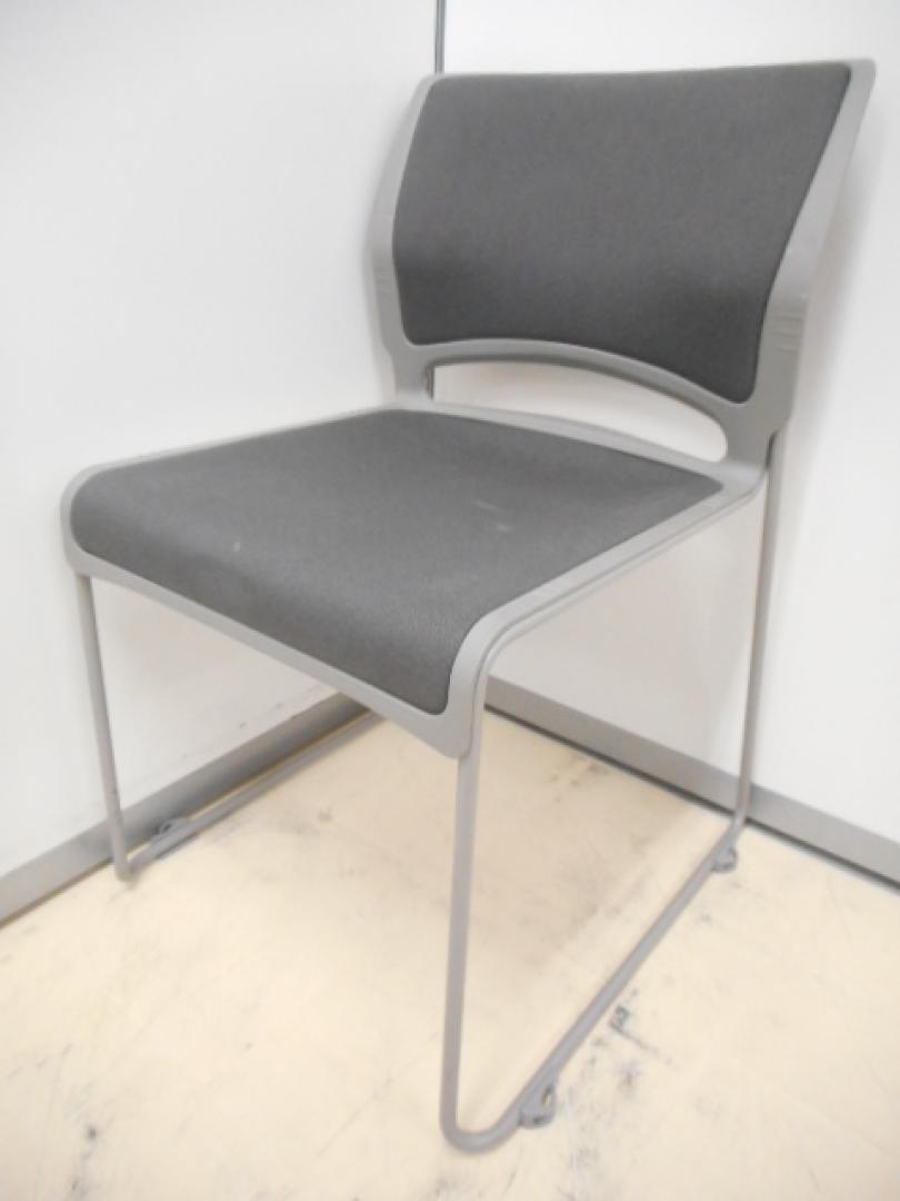 スタッキングチェア
                        リット
                                    中古
            