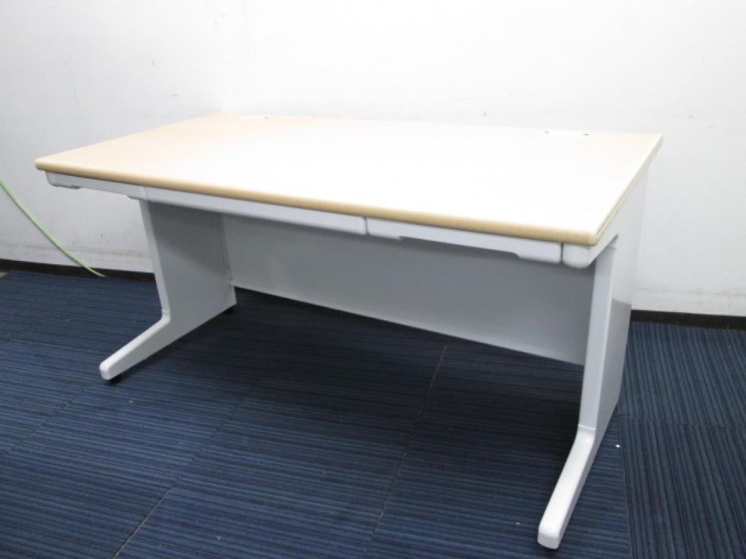 6台揃いの爆安品！13,000円⇒5,600円！【オフィスが明るくなりますね】幅1400mmタイプの平机｜天板：ナチュラル｜本体：ホワイト【値下品】【おつとめ品】
                        ＬＡシリーズ
                                    中古
            