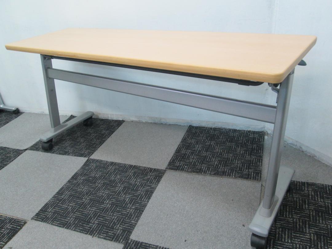 オカムラ製　サイドスタックテーブル　W1500
                        
                                    中古
            