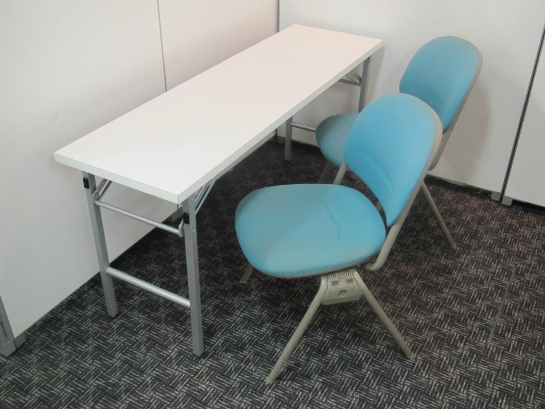 【セット商品】◆折りたたみテーブとスタッキングチェア2脚のセット商品　W1500◆
                        
                                    中古
            