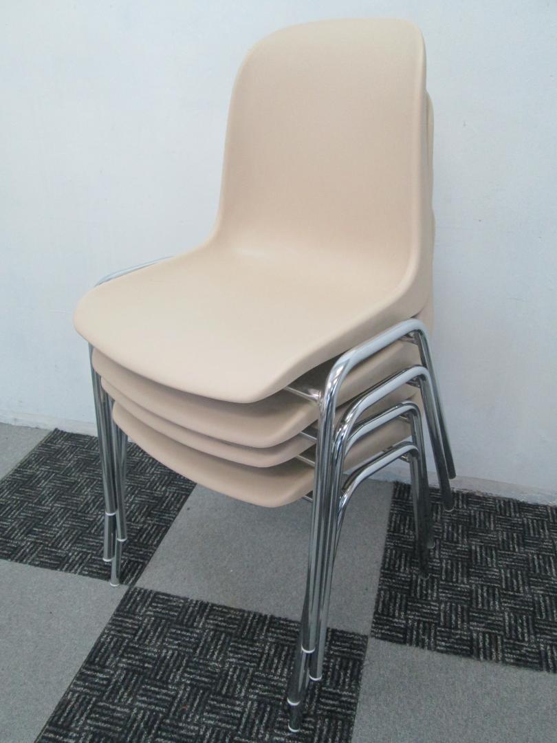 4脚【セット商品】スタッキングチェア
                        
                                    中古
            