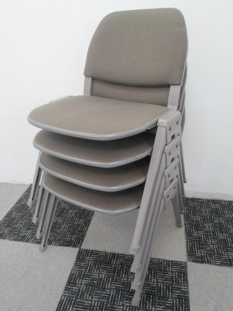 【４脚セット】スタッキングチェア【状態良好】
                        
                                    中古
            