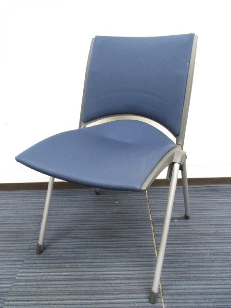 【２脚のみ】スタックチェア｜安い！
                        
                                    中古
            