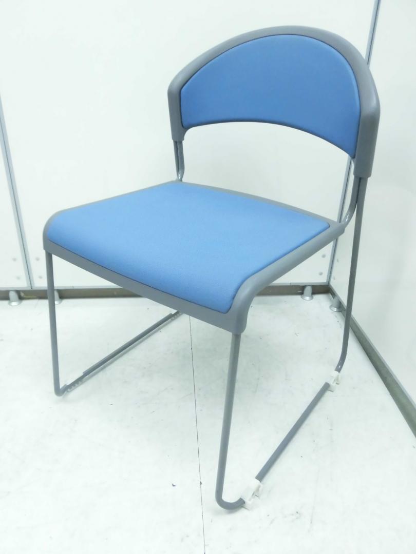 【10台まとめて入荷】ウチダ製スタッキングチェア　クッションですわり心地も○
                        
                                    中古
            