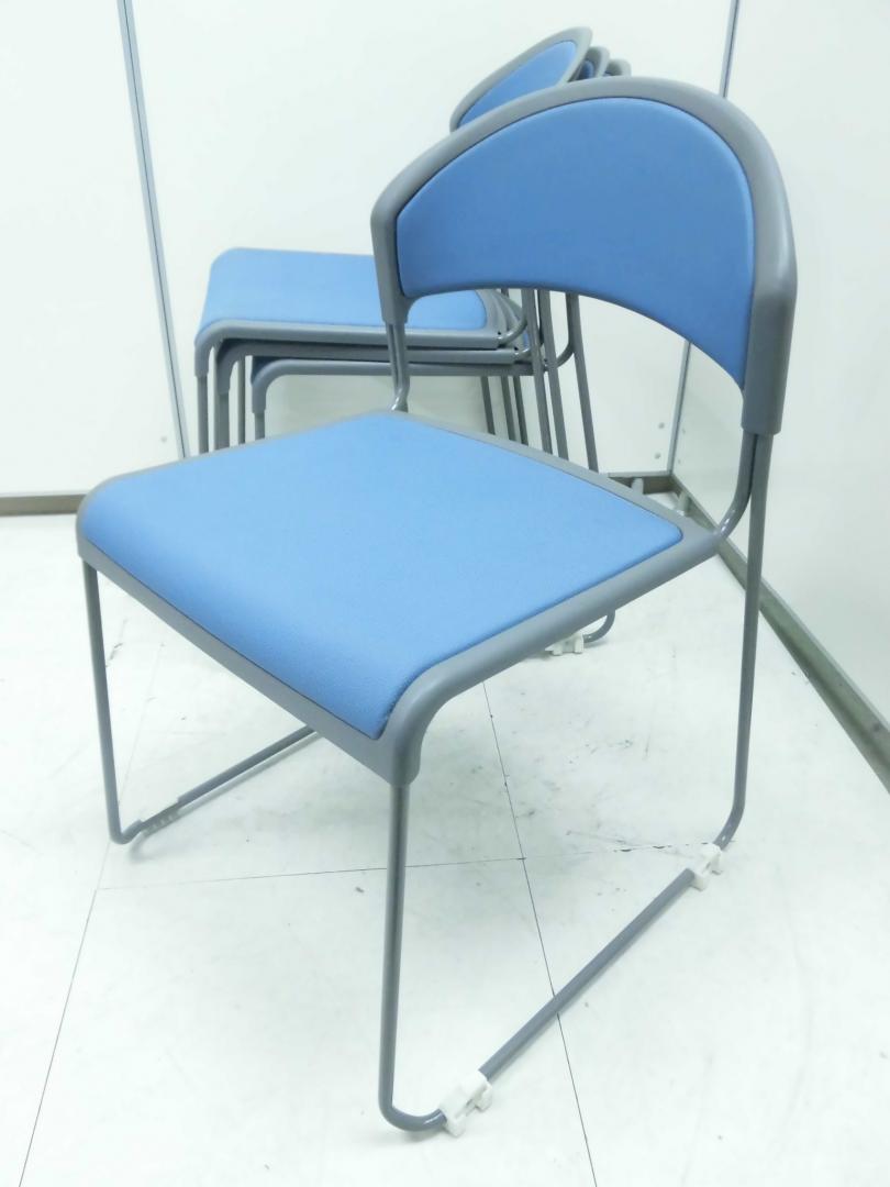 【4台セット】ウチダ製スタッキングチェア　まとめて購入でお得！！
                        
                                    中古
            