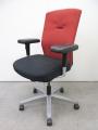 【おつとめ品】内田洋行製 NEXチェア■赤黒 肘付きチェア 事務用椅子