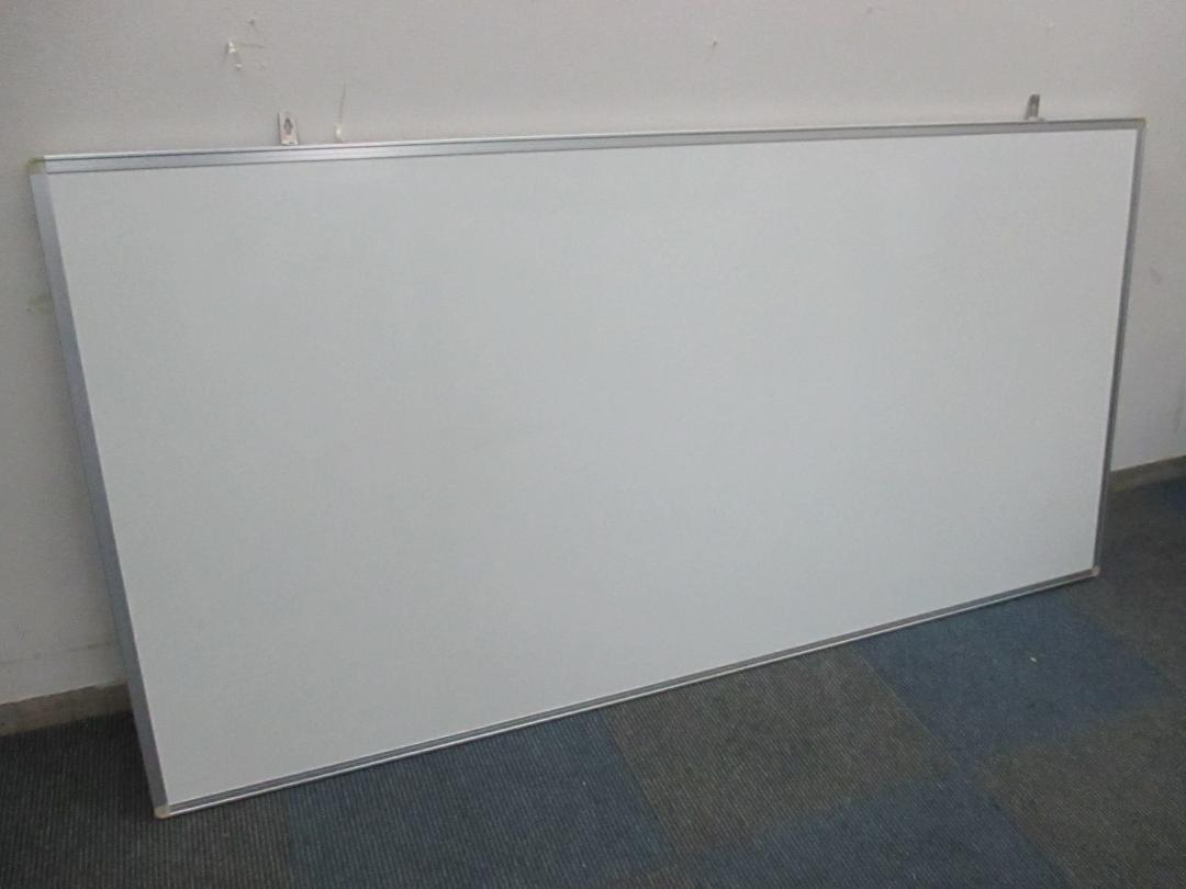 【状態良好品】イトーキ製　壁掛けホワイトボード【中古】
                        
                                    中古
            