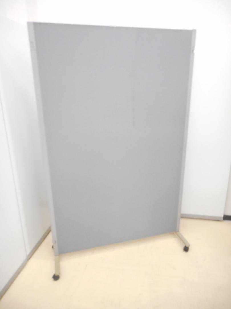 内田洋行製　パーテーション　キャスター付き
                        
                                    中古
            