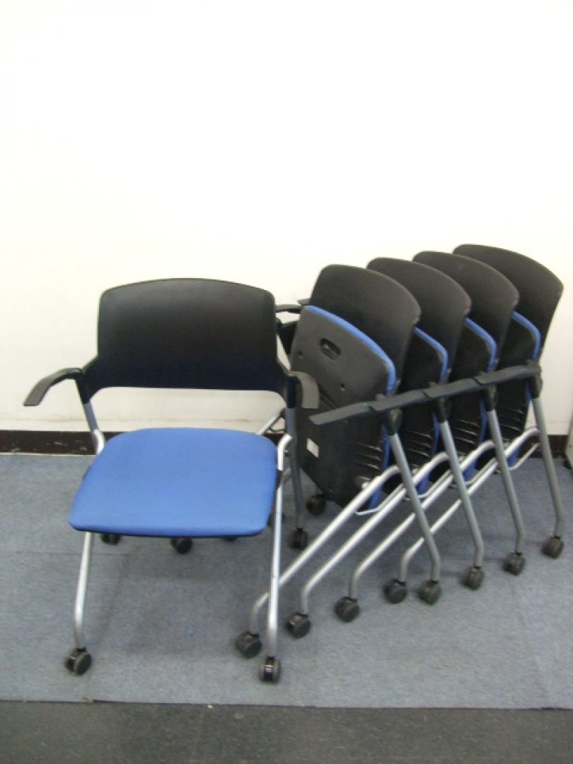 【中古】会議用のチェアをまとめてご提供！ミーティング室の必需品！
                        
                                    中古
            