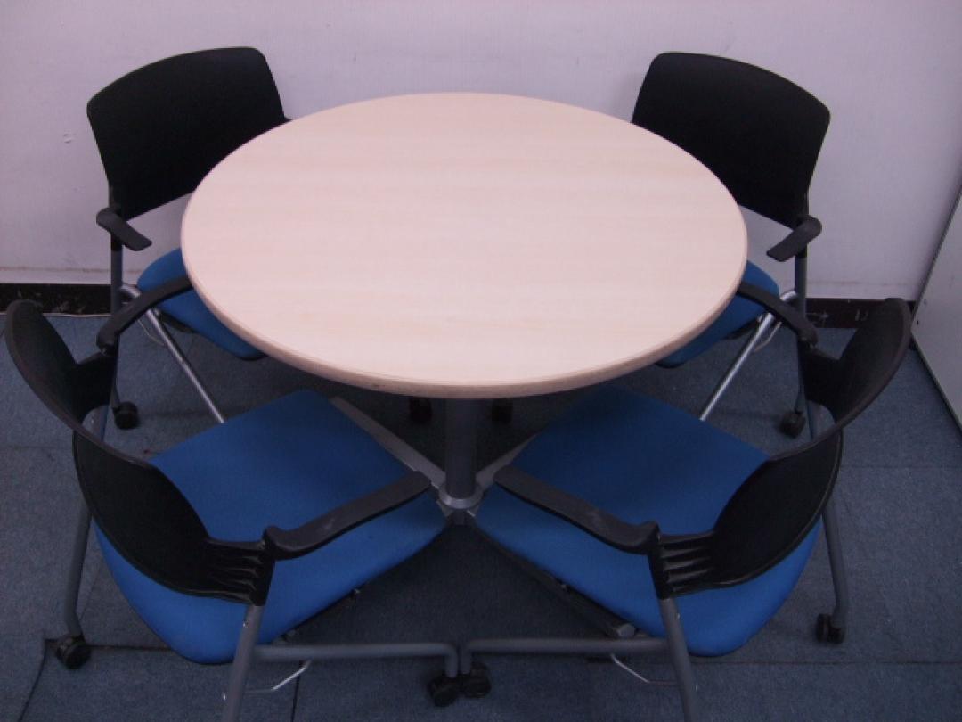 【セット商品】良いコミュニケーションは円形テーブルから生まれます！角を立てずに会社に笑顔を！！
                        
                                    中古
            