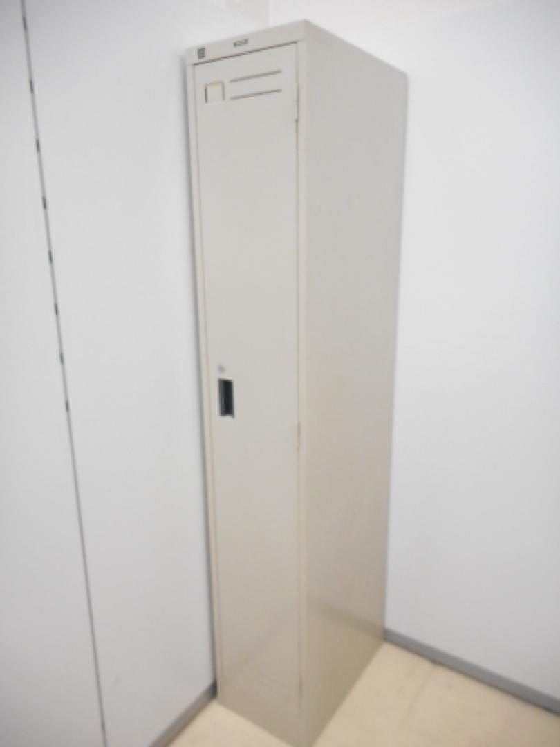 １人用ロッカー■スリムタイプ
                        LKシリーズ
                                    中古
            