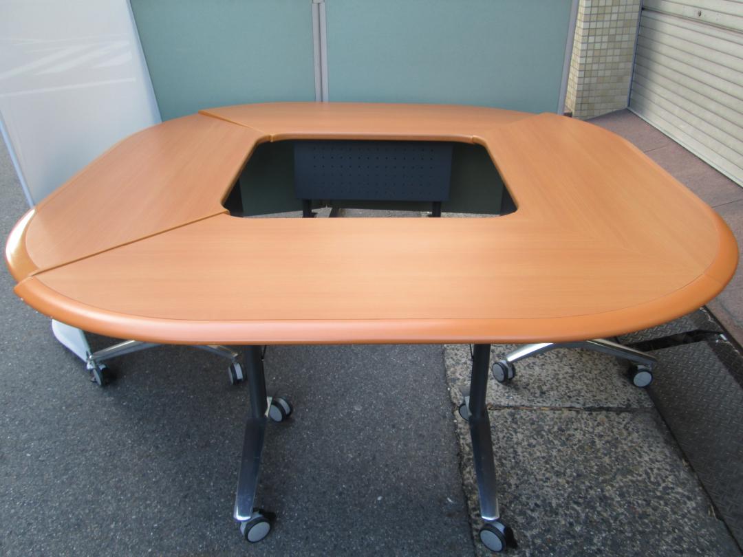 【ご奉仕価格!!!】【中古テーブルセット】サイドスタックテーブル（コーナー）×4台　セット
                        
                                    中古
            