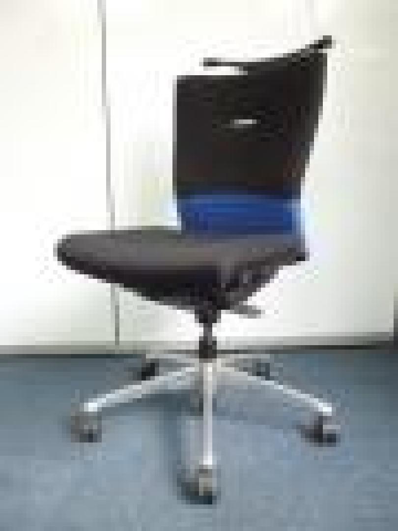 【コクヨ製】【掲示板】【横幅900mm】壁掛けタイプ
                        
                                    中古
            