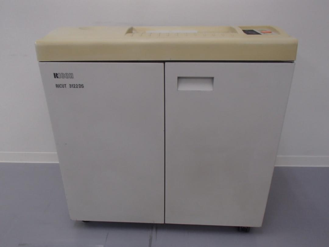 【祝！大阪・堺店オープン】｜コンパクトシュレッダー｜デスクサイドにぴったり！
                        
                                    中古
            