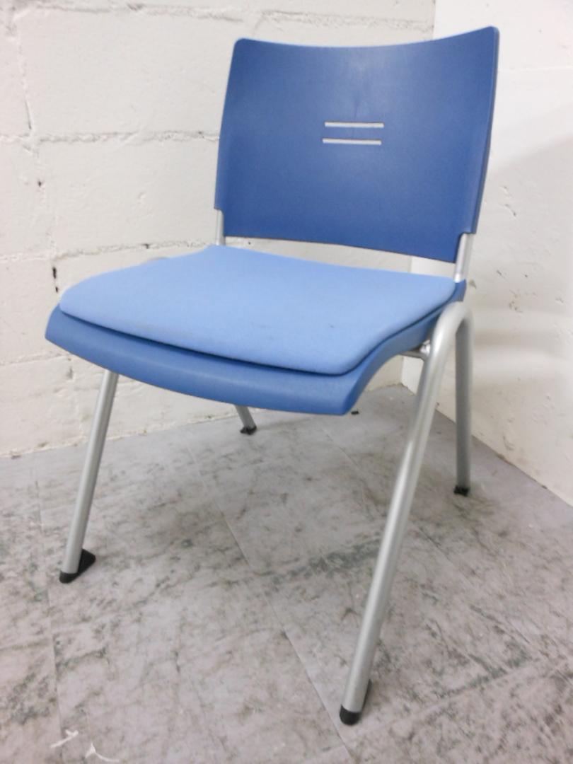 2脚限りにて大特価！当日引取り可能！
                        
                                    中古
            