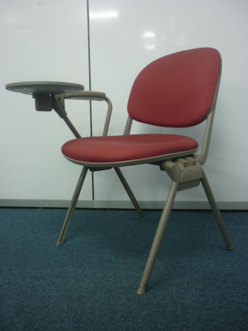 【１脚限定！】■鮮やかで品のあるレッド■仙台店限定入荷事務用品■
                        
                                    中古
            