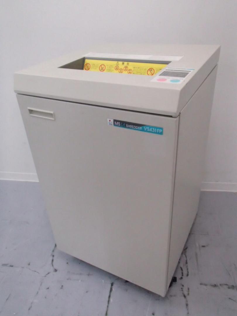 【業務用シュレッダー】｜機密性の高い書類などもあっという間に裁断！パワフルシュレッダー！
                        
                                    中古
            