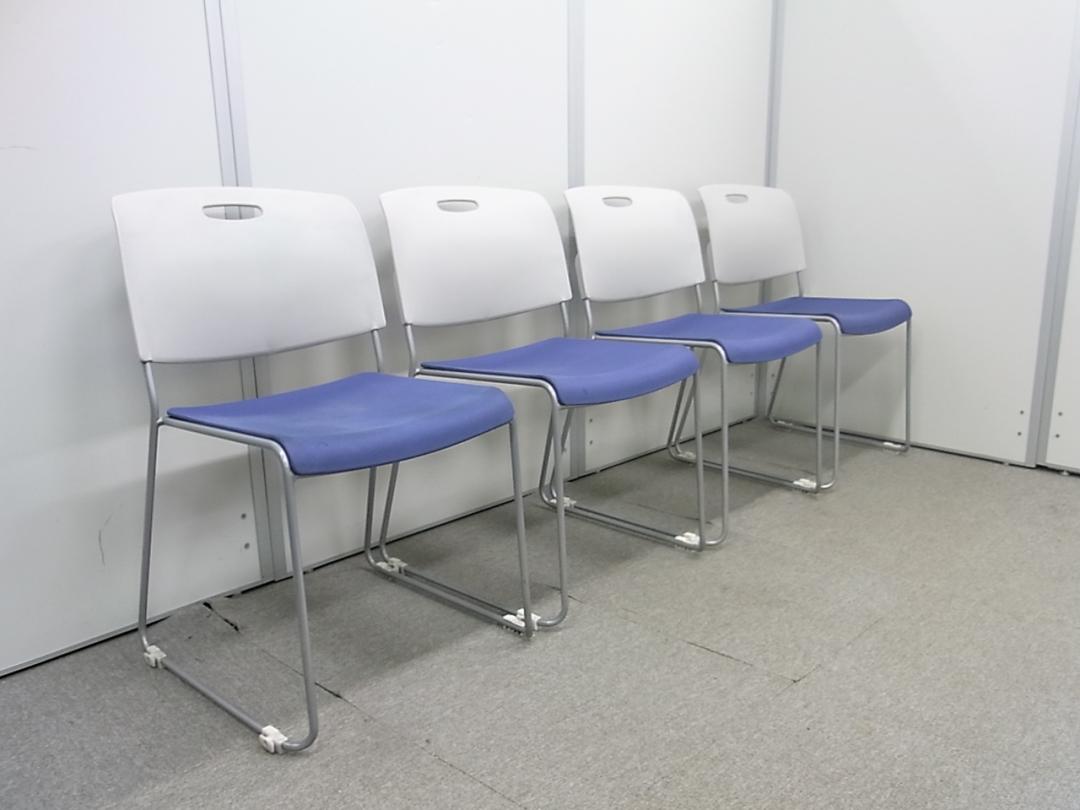 【4脚セット】会議用チェア スタッキングチェア　内田洋行製　マリンブルー色■セットでお安く！
                        
                                    中古
            