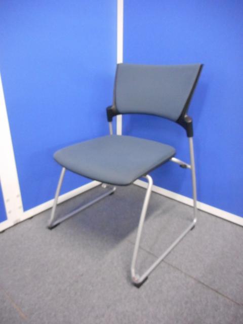 【中古】マノスチェア KLC-340CB-T1N3 イトーキ（ITOKI） スタッキングチェア