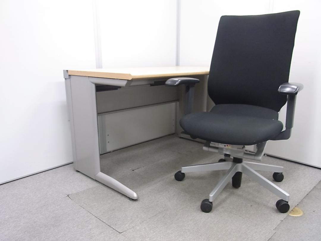 【1台限定セット】平机＆チェアセット■イトーキ製　幅1200ｍｍ　ナチュラル天板■コクヨ製 アガタAチェア ハイバック
                        デスク：A・QU・Z（エーキューズ）　チェア：アガタA(AGATA/A)
                                    中古
            