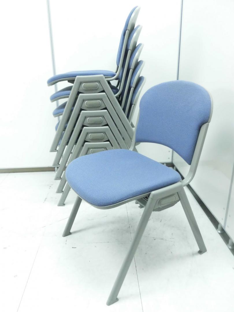 【大量在庫】ウチダ製スタッキングチェアの6脚セット　
                        
                                    中古
            