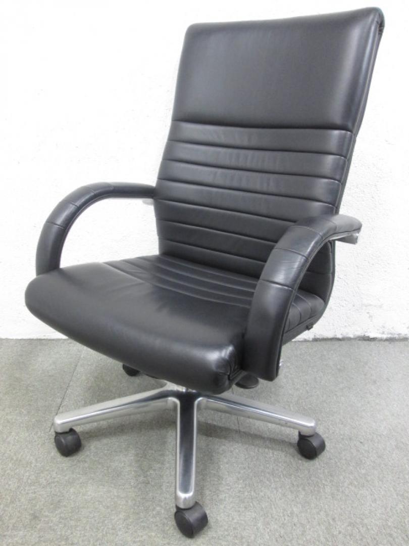 中古】CEシリーズ CE67AZ オカムラ/okamura 肘付ハイバック 中古】CEシリーズ CE67AZ オカムラ/okamura 肘付ハイバック