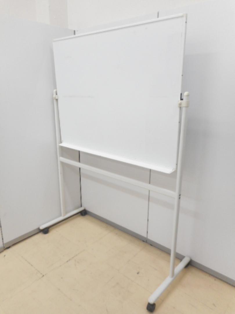 脚付ホワイトボード幅1200高さ1800タイプ■両面仕様・キャスター付
                        
                                    中古
            