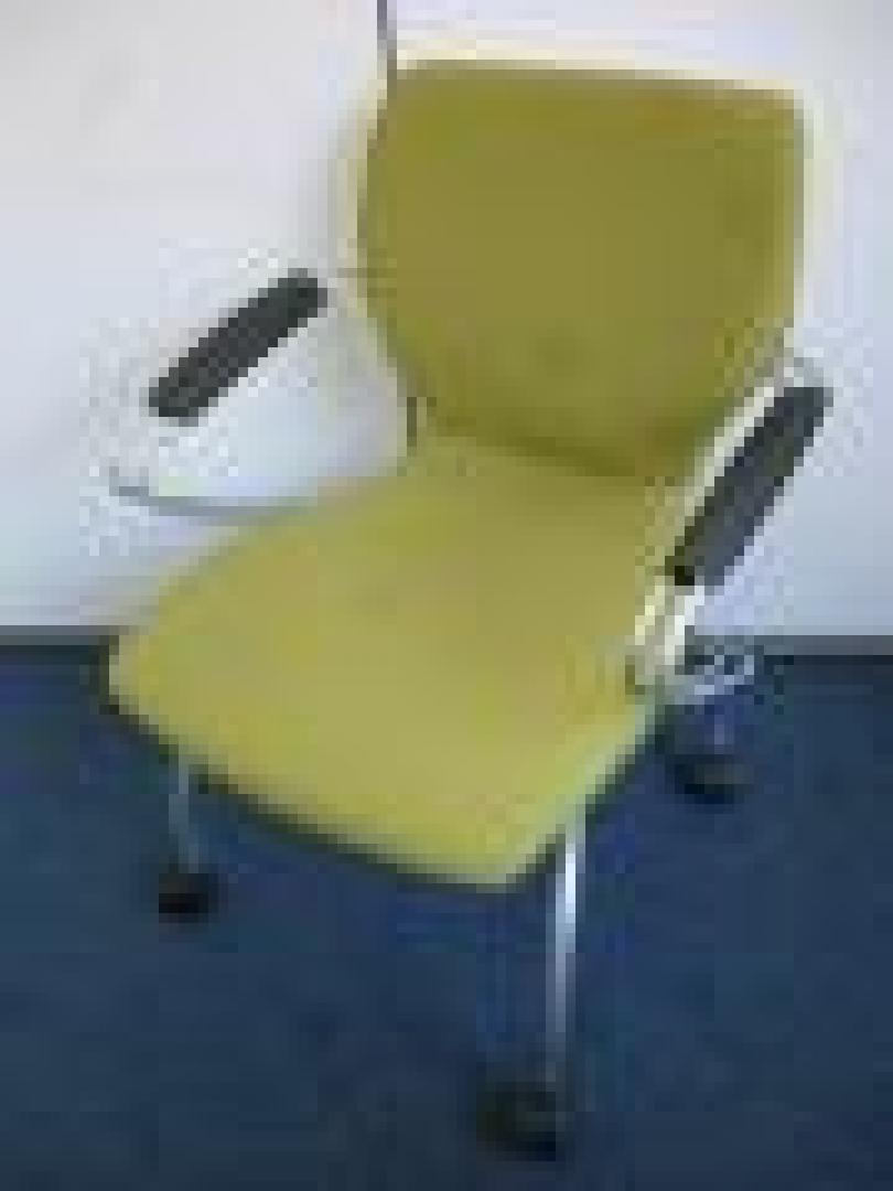 【イトーキ製】【ミーティングチェア】【グリーン】
                        
                                    中古
            