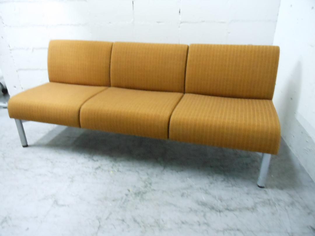 【国内トップメーカー・状態良好品】【ロビーチェア】
                        ヴィチーノ
                                    中古
            