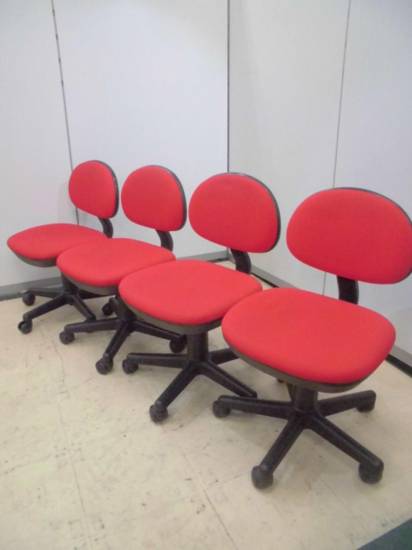 お得な肘無ローバックが、なんと4脚セット！かなりお買い得です！
                        
                                    中古
            