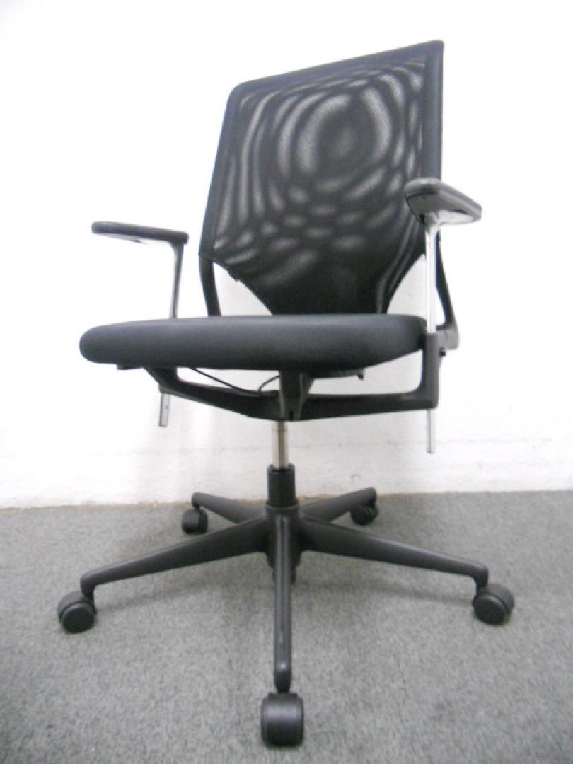 中古】メダ2チェア vitra/ヴィトラ 肘付ハイバックチェア