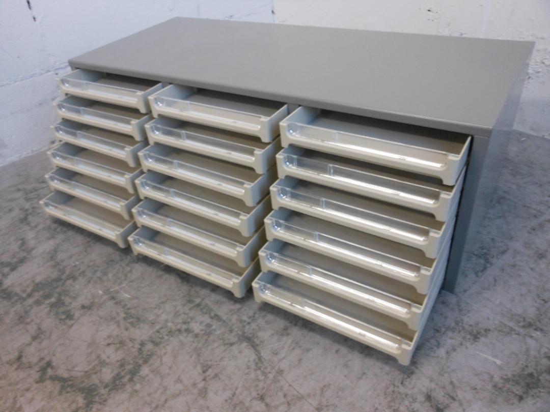 ～伝票整理・デスク周りの整理に～　A4収納可能レターケース
                        
                                    中古
            