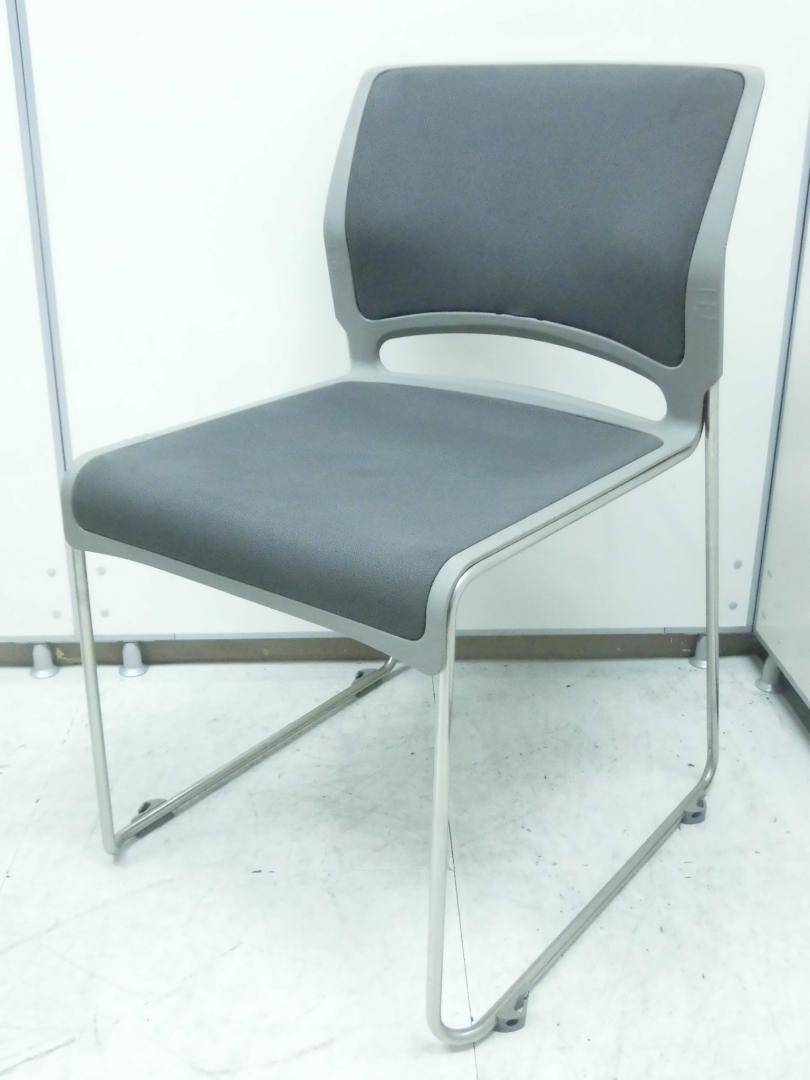 【5脚入荷】オカムラ製スタッキングチェア　定番のミーティングチェアです
                        
                                    中古
            